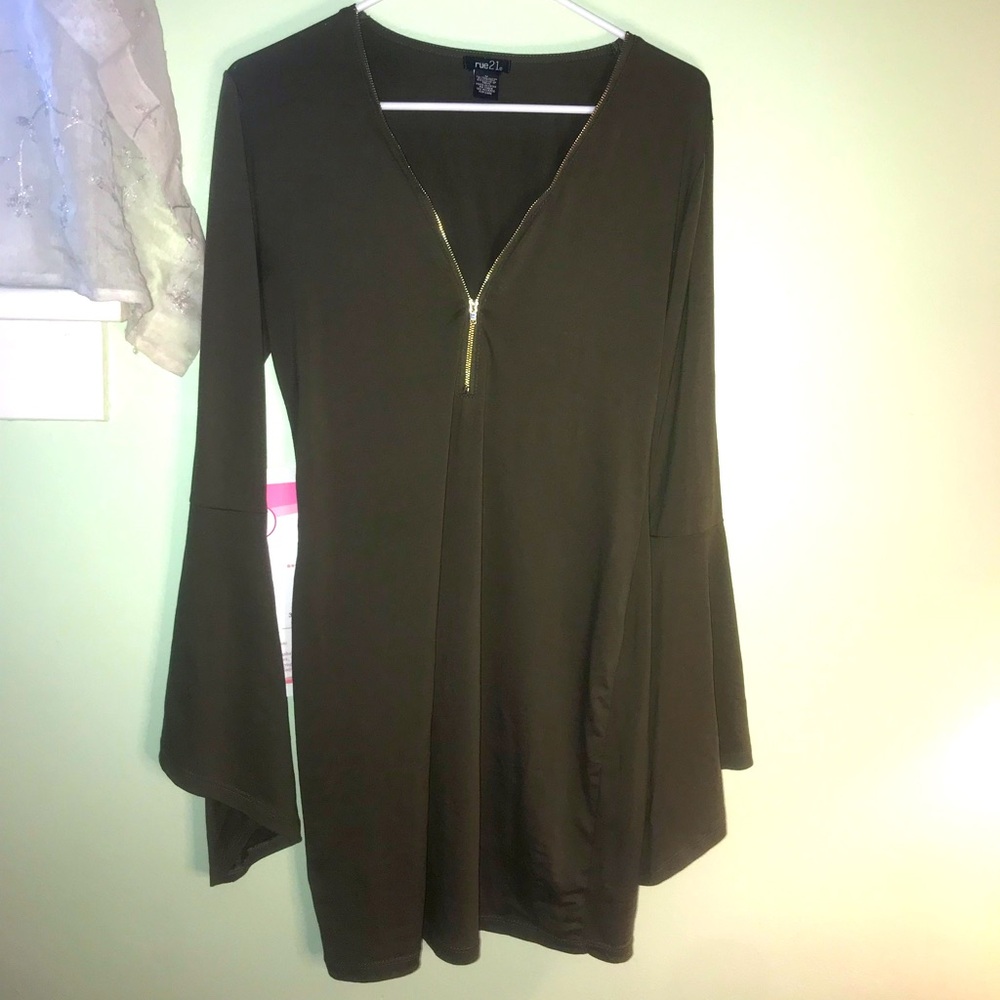 Bell sleeved tunic